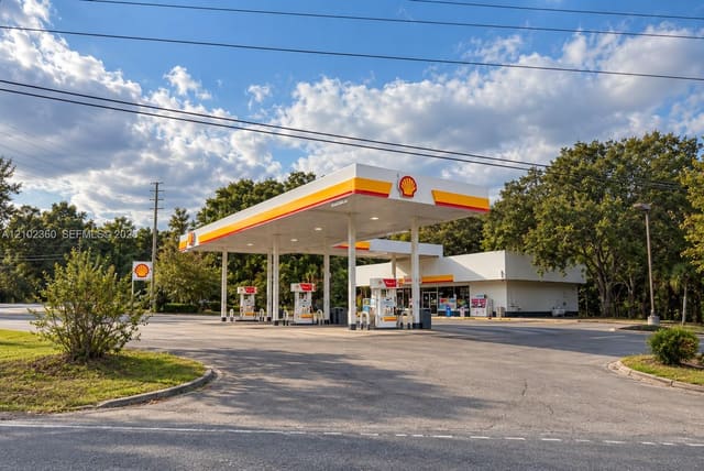 5711 Blountstown Highway, FL 32310