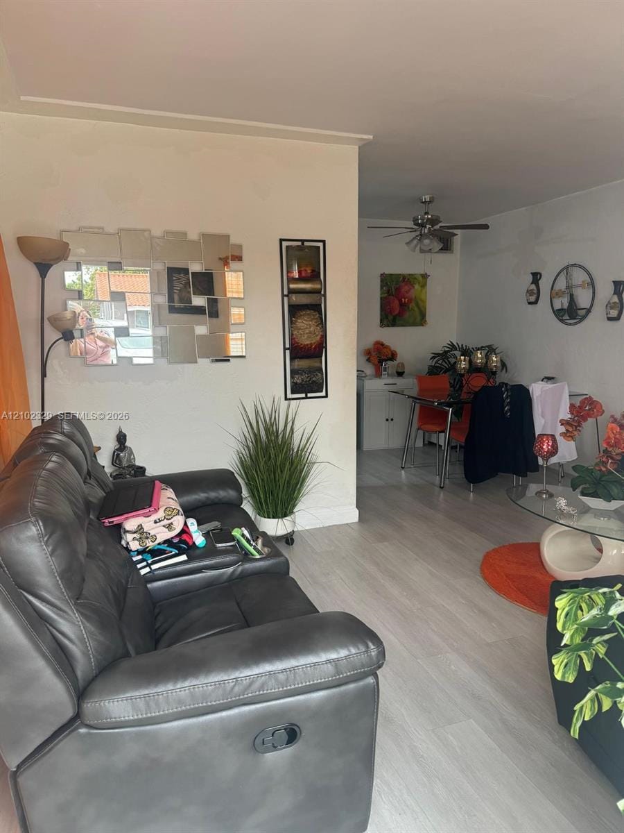 831 NW 24th Avenue, Miami, FL 33125 photo 15