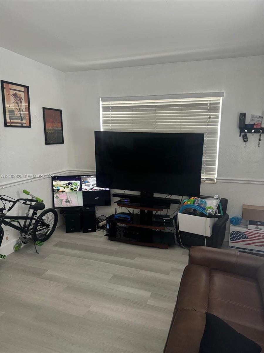 831 NW 24th Avenue, Miami, FL 33125 photo 28