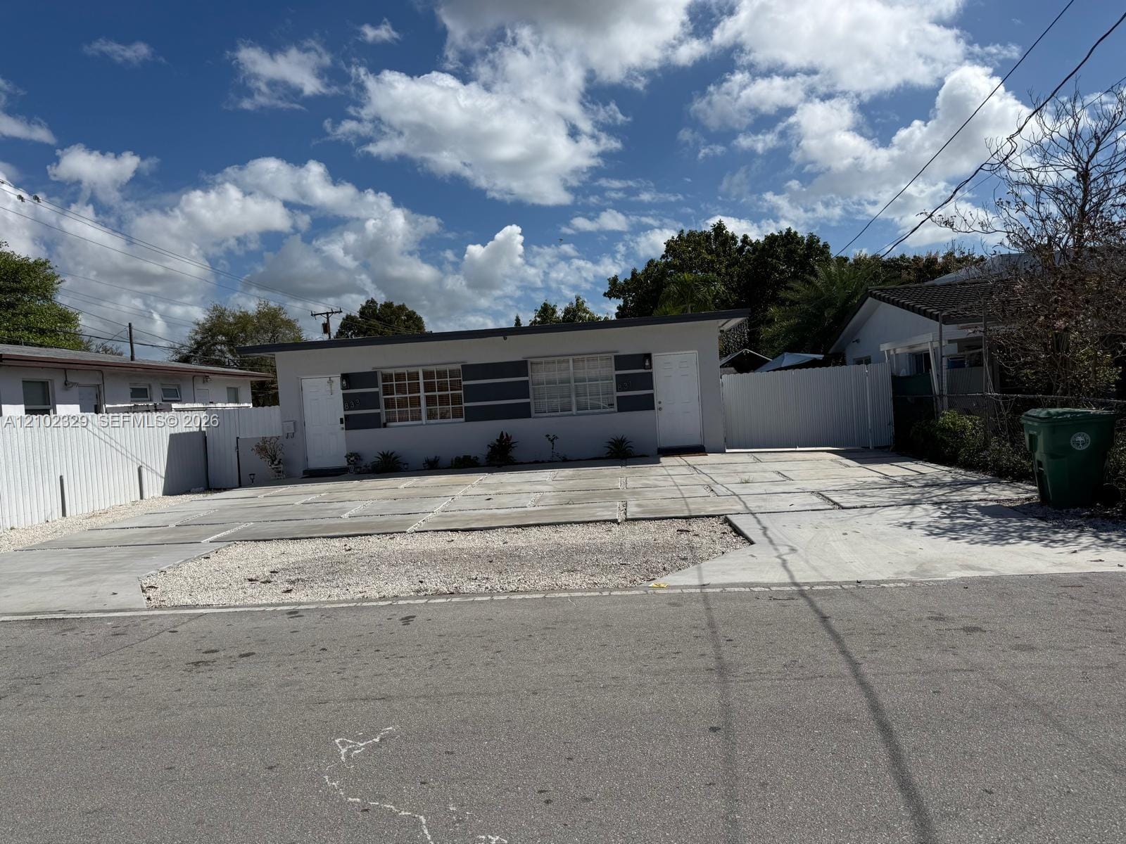 831 NW 24th Avenue, Miami, FL 33125 photo 4