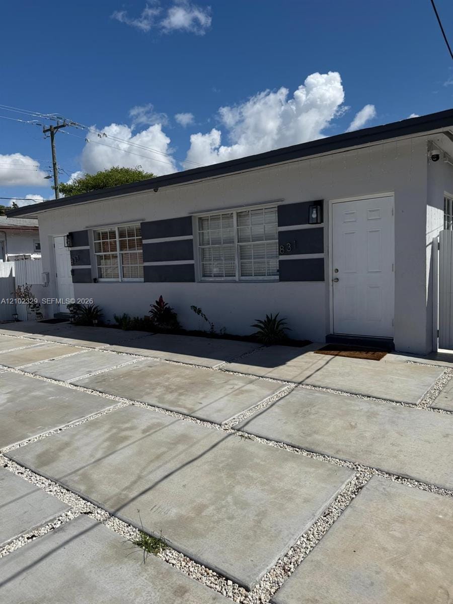 831 NW 24th Avenue, Miami, FL 33125 photo 5