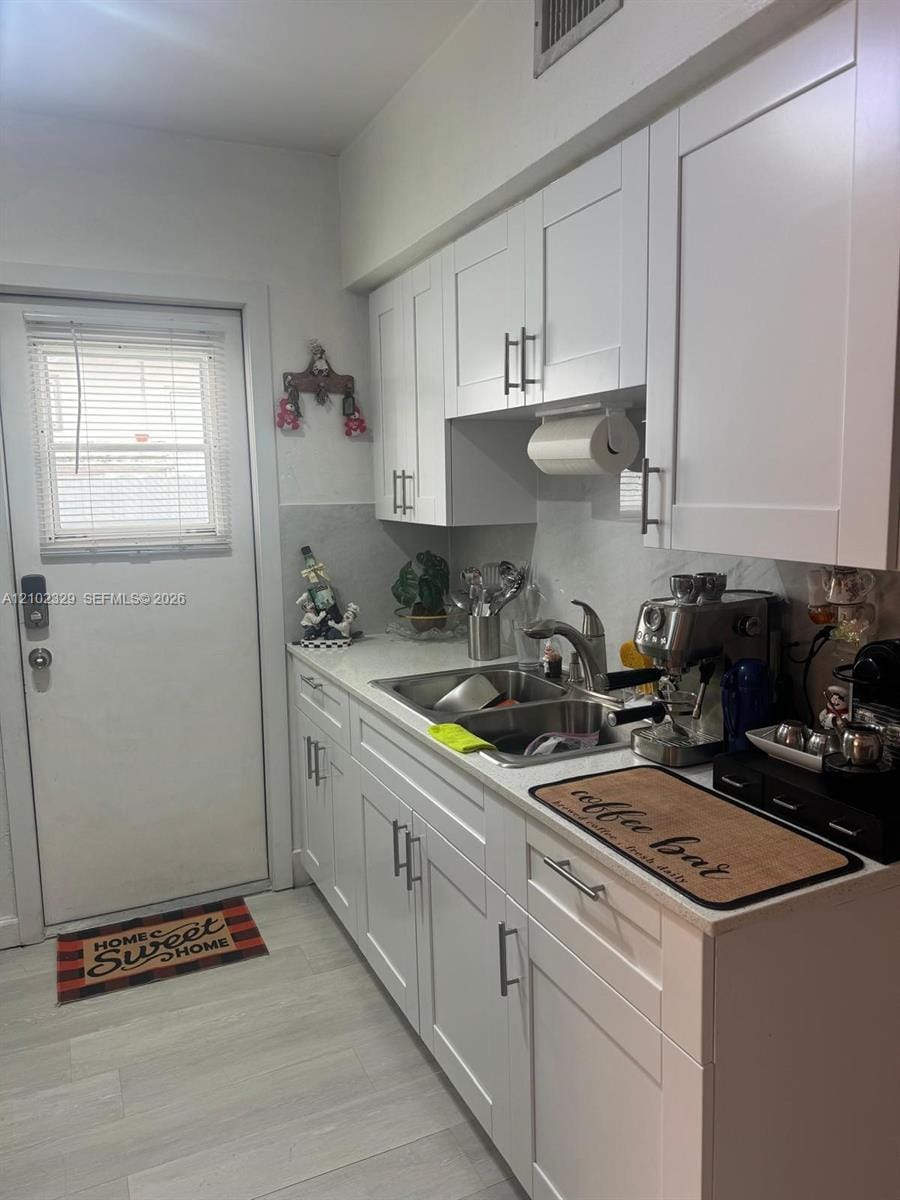 831 NW 24th Avenue, Miami, FL 33125 photo 6