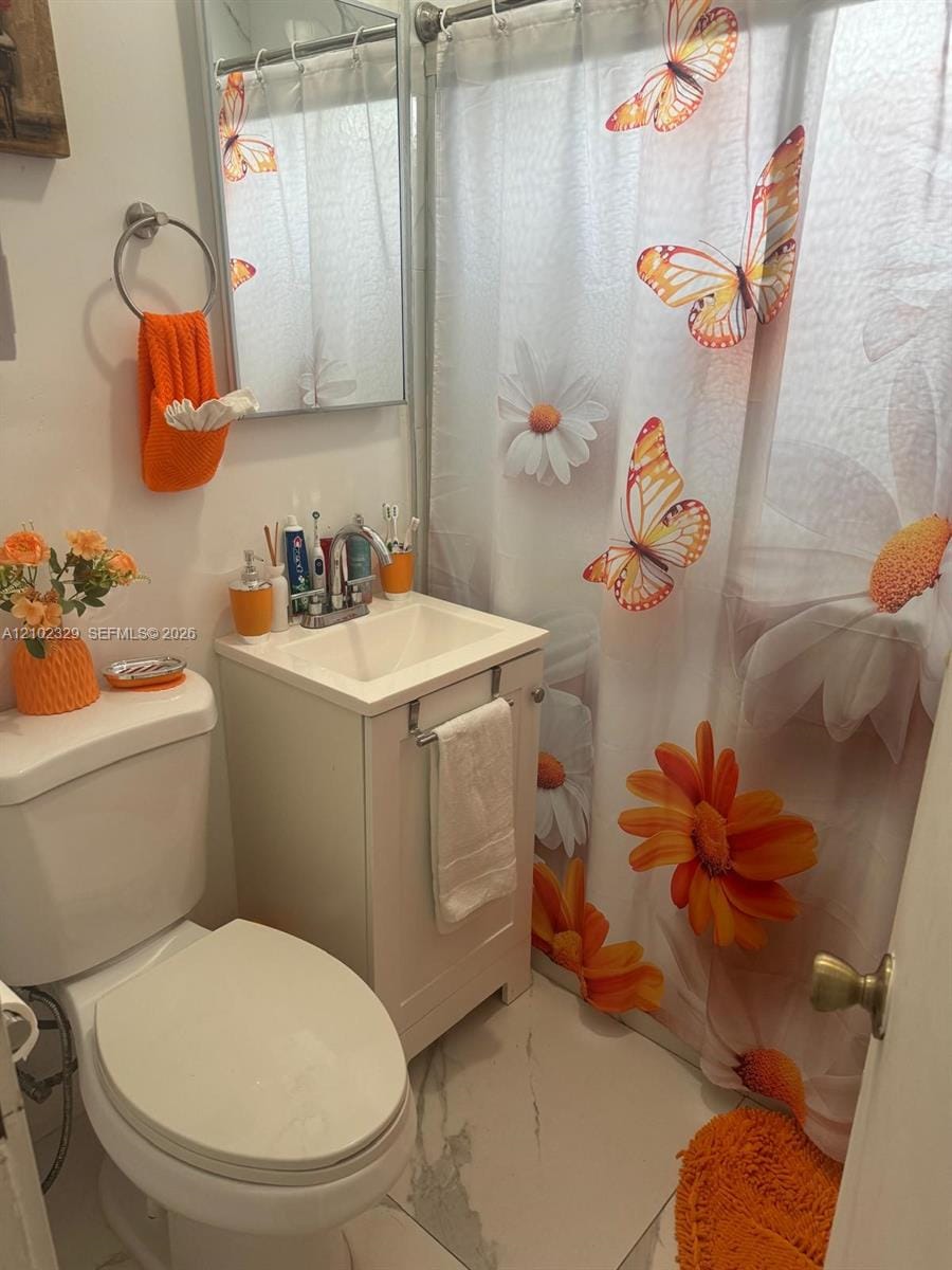 831 NW 24th Avenue, Miami, FL 33125 photo 10