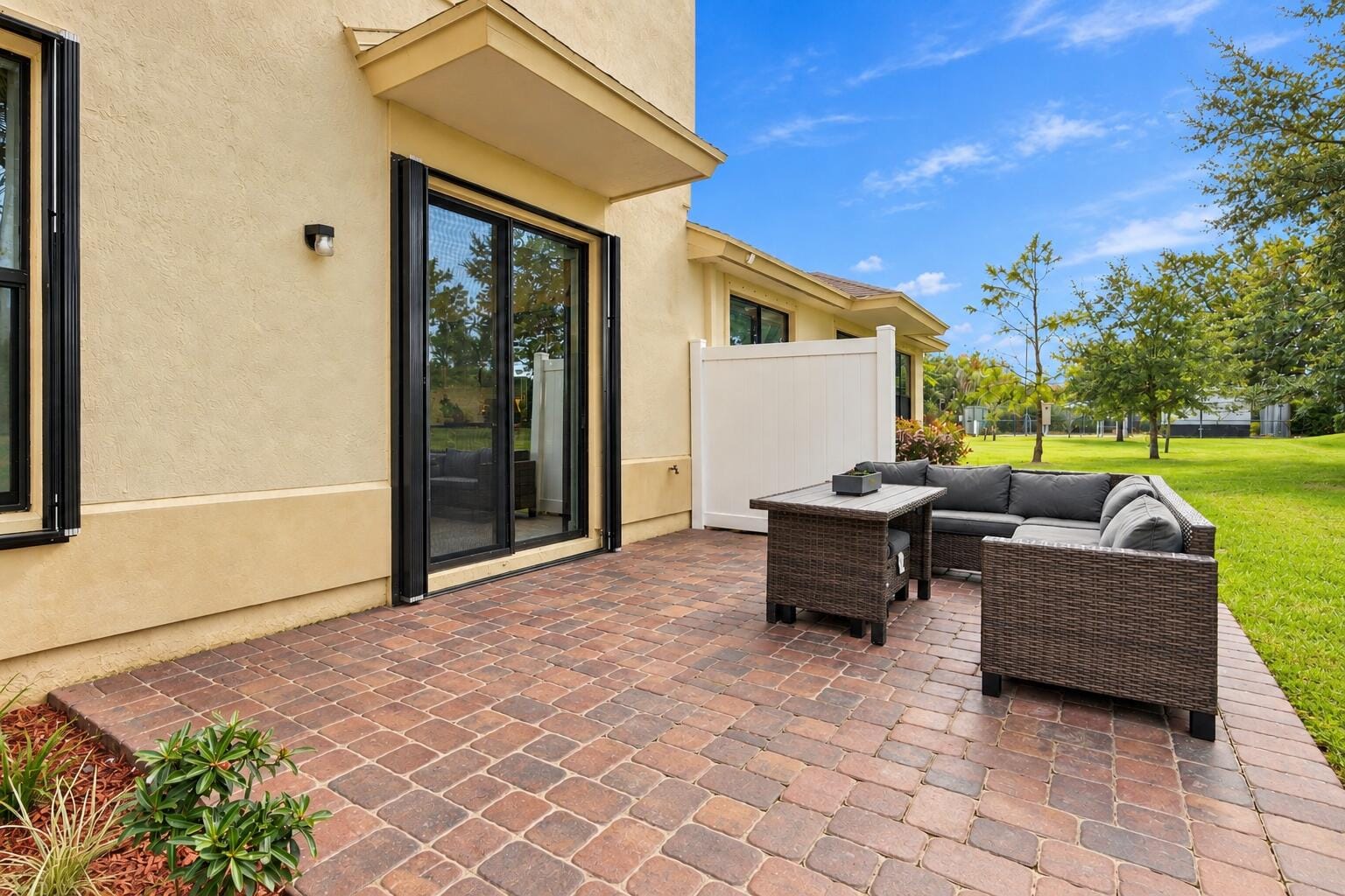 9871 E Villa Circle — photo 3
