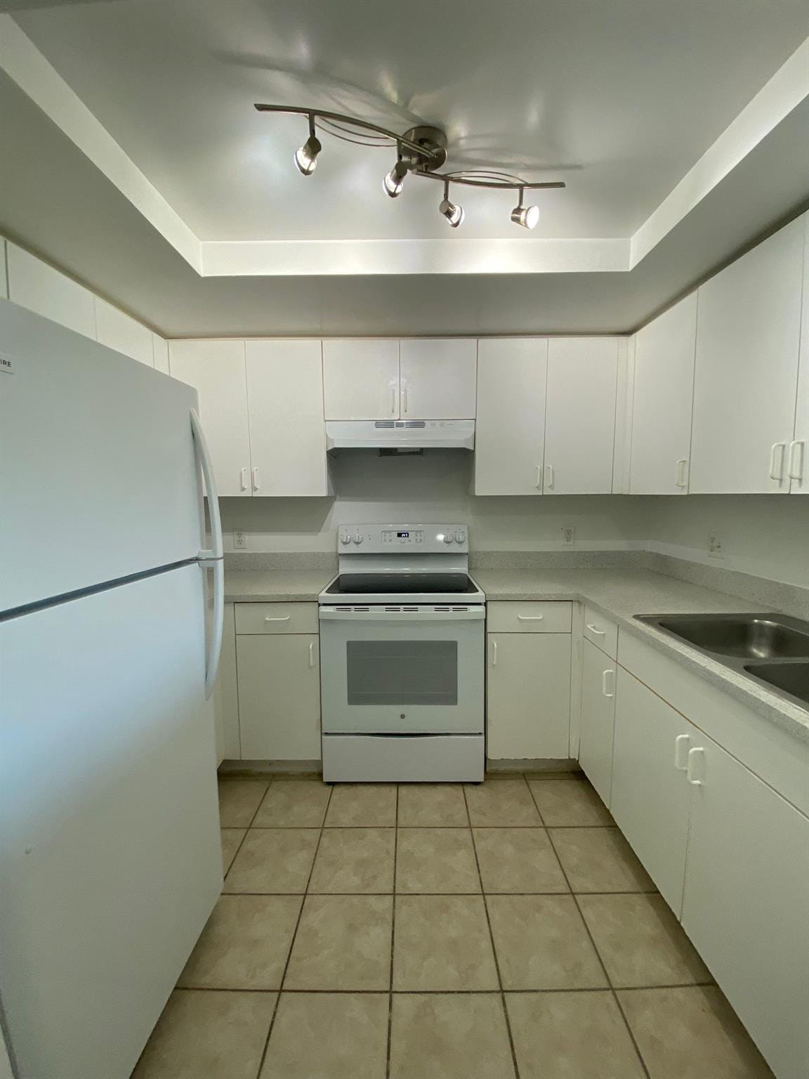 4191 N HAVERHILL Road 421 — photo 11