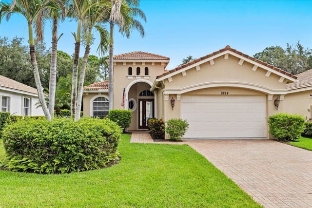 8824 Champions Way, Port St. Lucie, FL 34986