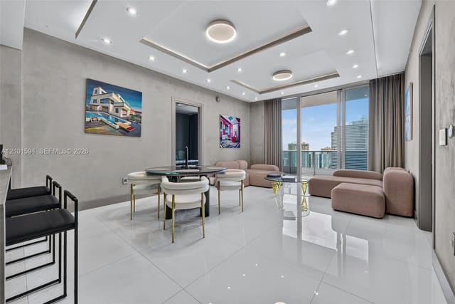 200 Biscayne Boulevard Way 5010, Miami, FL 33131