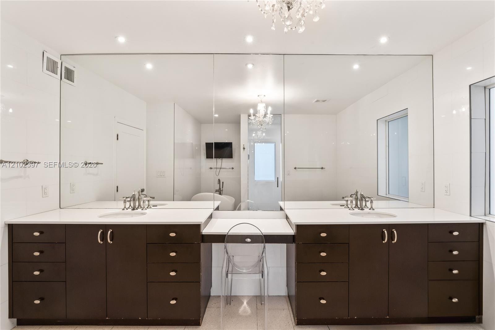20205 W Oak Haven Circle, Miami, FL 33179 photo 12