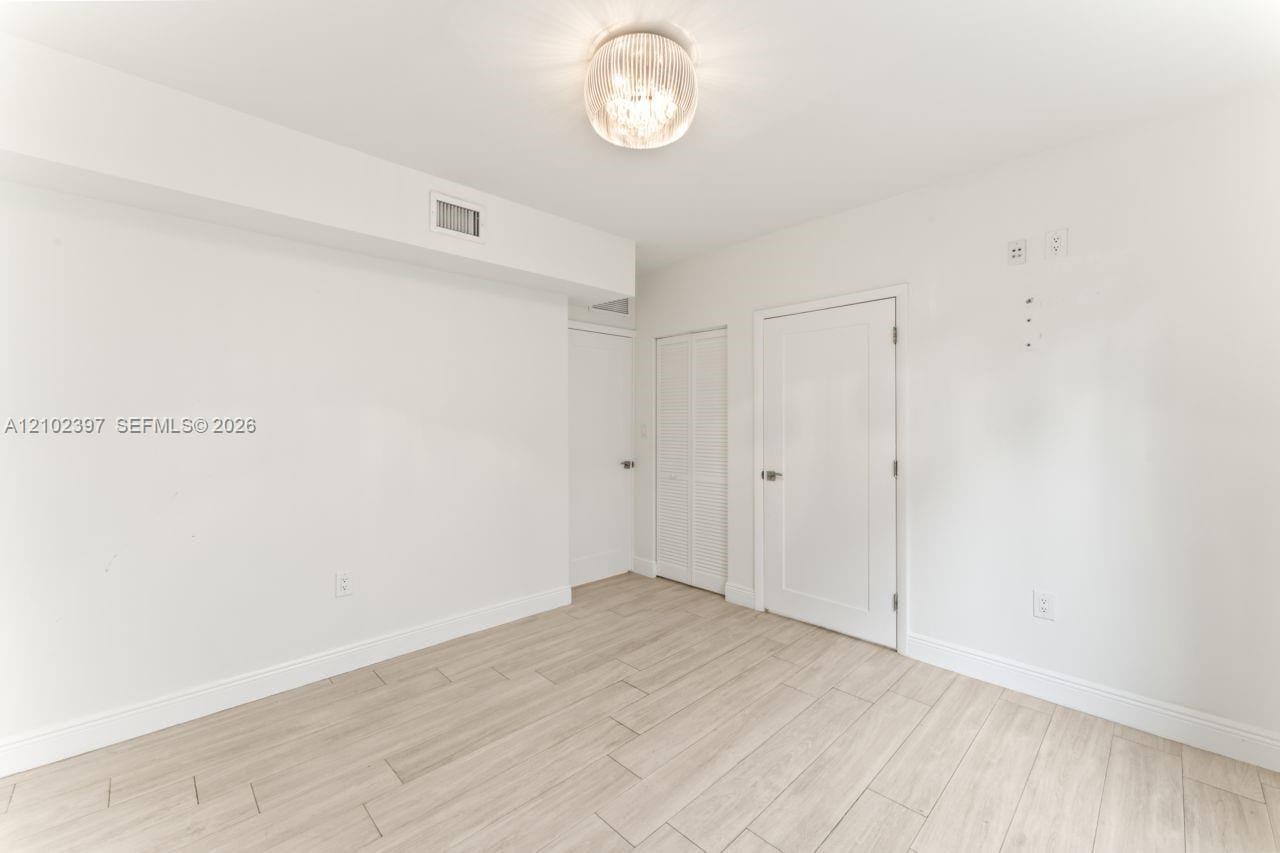 20205 W Oak Haven Circle, Miami, FL 33179 photo 21