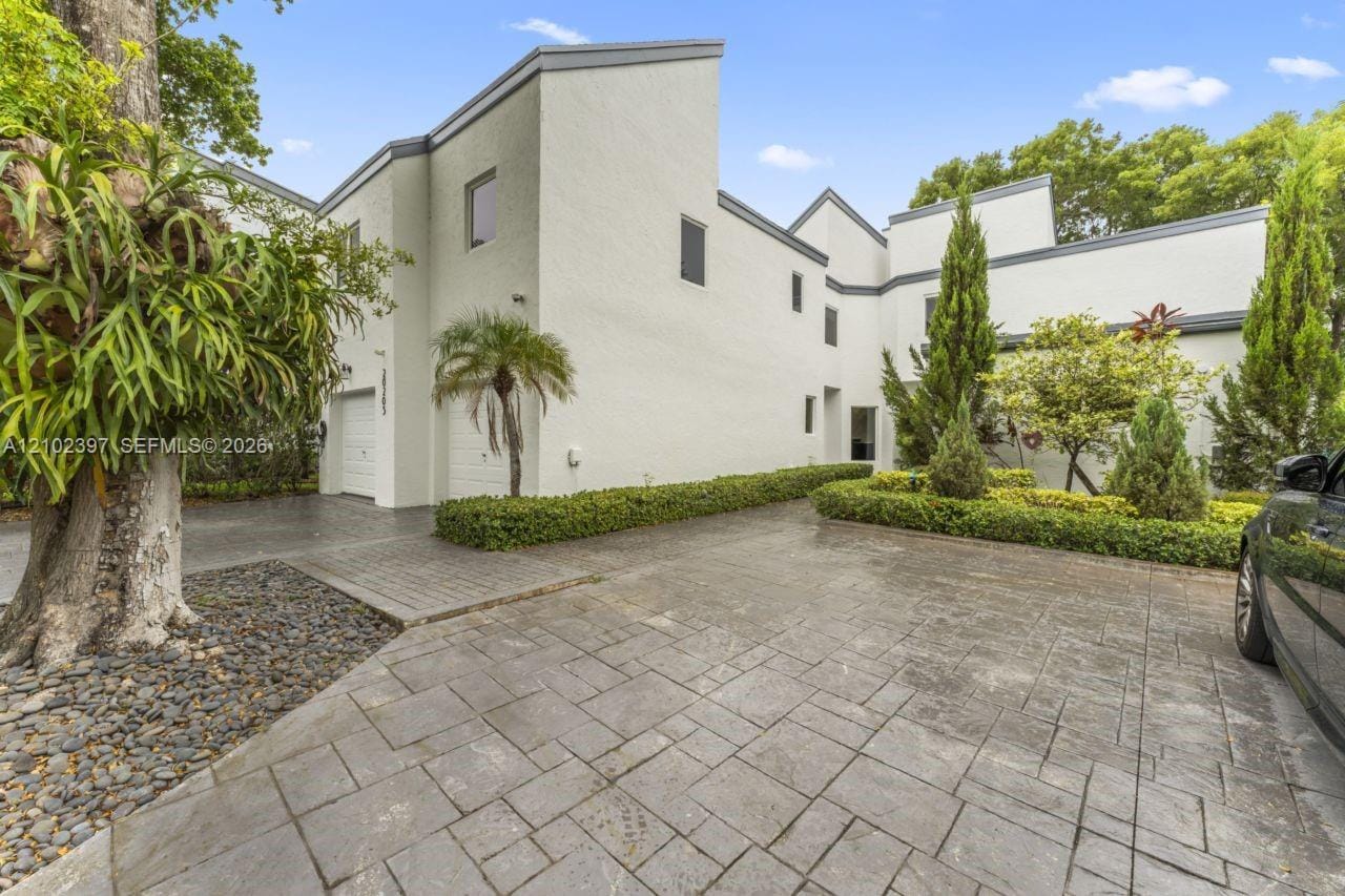 20205 W Oak Haven Circle, Miami, FL 33179 photo 29