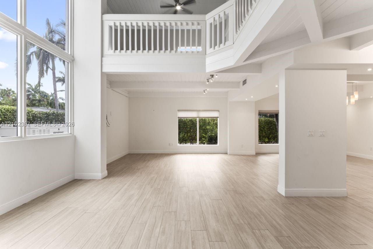 20205 W Oak Haven Circle, Miami, FL 33179 photo 5