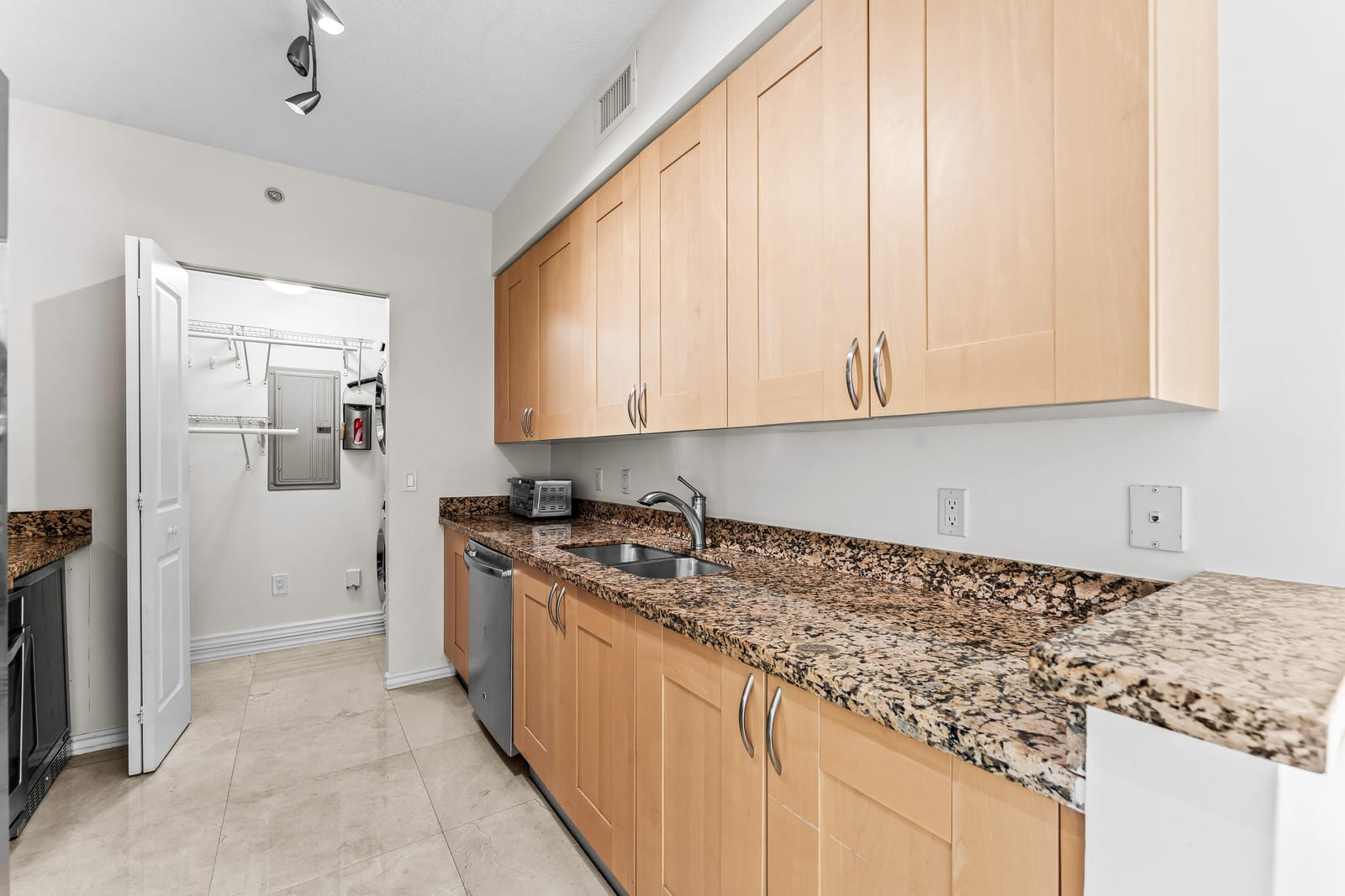 350 SE 2ND Street 2480, Fort Lauderdale, FL 33301 photo 3