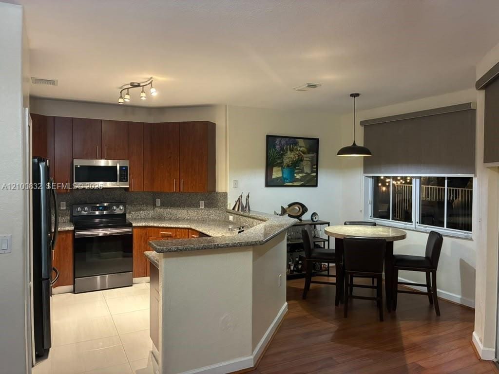 7901 NW 113th Place, Doral, FL 33178 photo 9