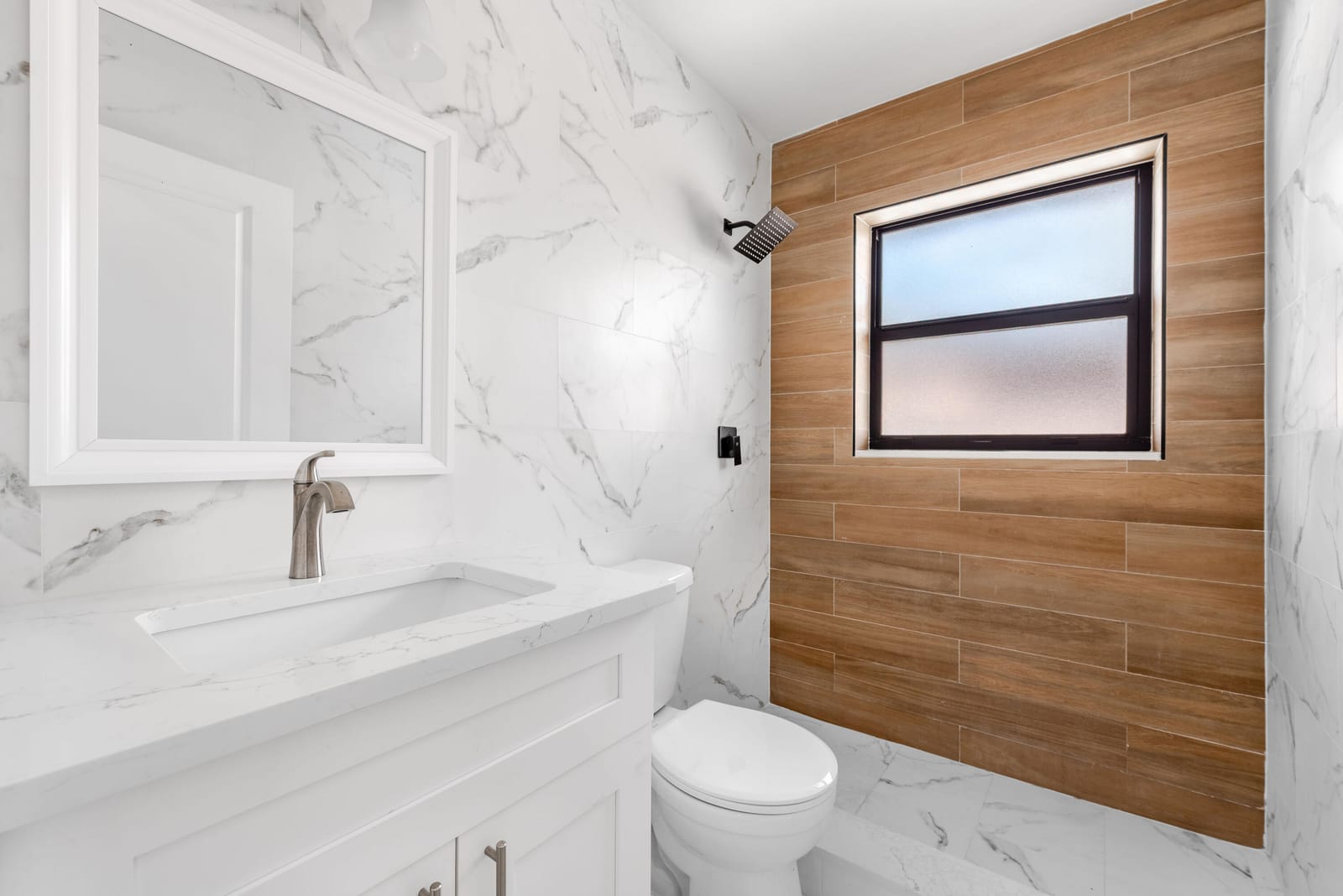 220 JACKSON Avenue — photo 12