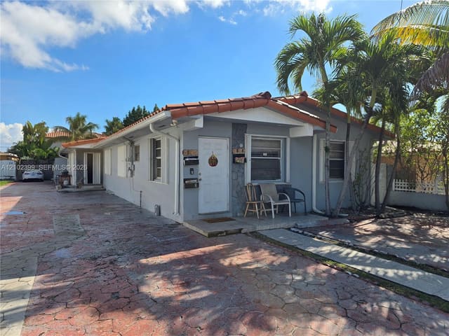 2957 SW 36th Court 5, Miami, FL 33133