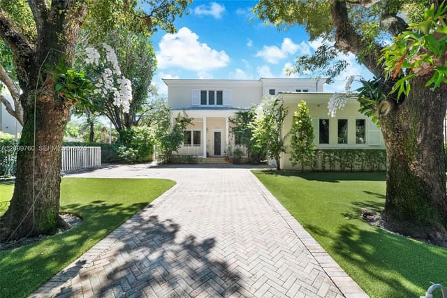 4100 Hardie Avenue, Miami, FL 33133
