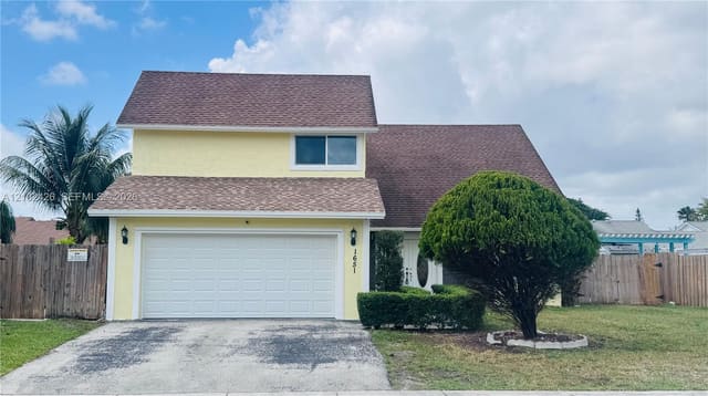 1651 S Goldeneye Lane, Homestead, FL 33035