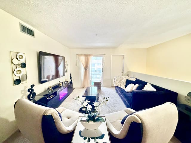 101 Gardens Drive 206, Pompano Beach, FL 33069