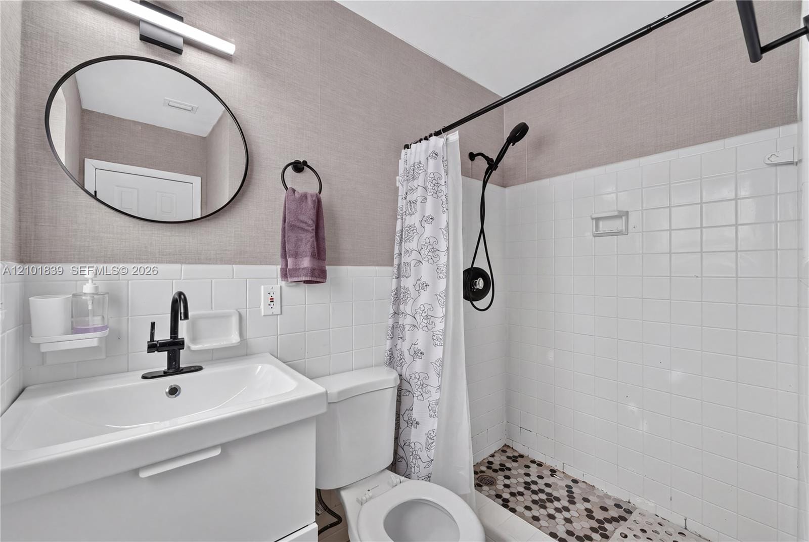 433 NW 15th Way, Fort Lauderdale, FL 33311 photo 18