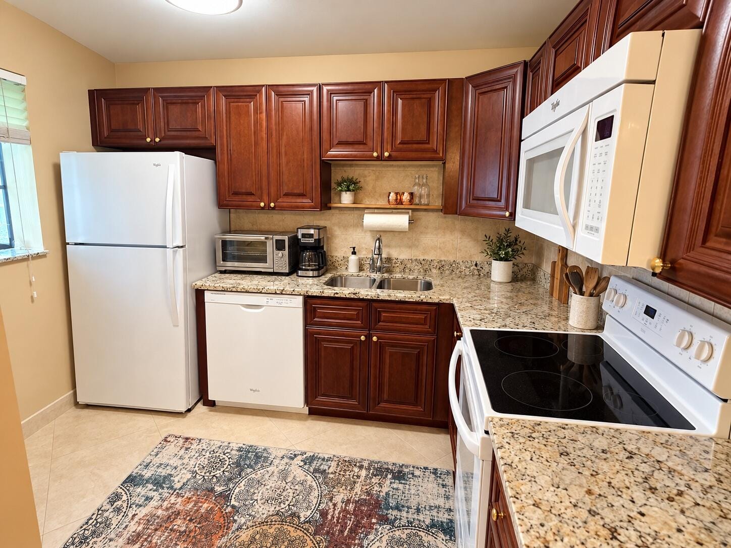 511 Gardens Drive 203, Pompano Beach, FL 33069 photo 2