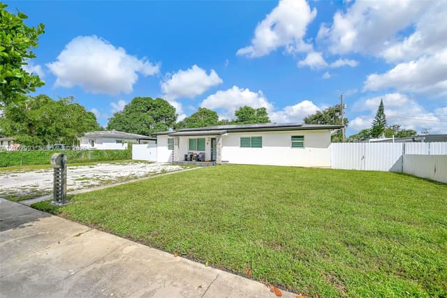 3211 NW 171st Street 0, Miami Gardens, FL 33056