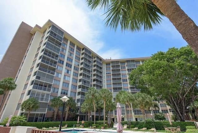 10777 W SAMPLE Road 910, Coral Springs, FL 33065