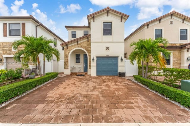 10964 W 35th Lane 10964, Hialeah, FL 33018