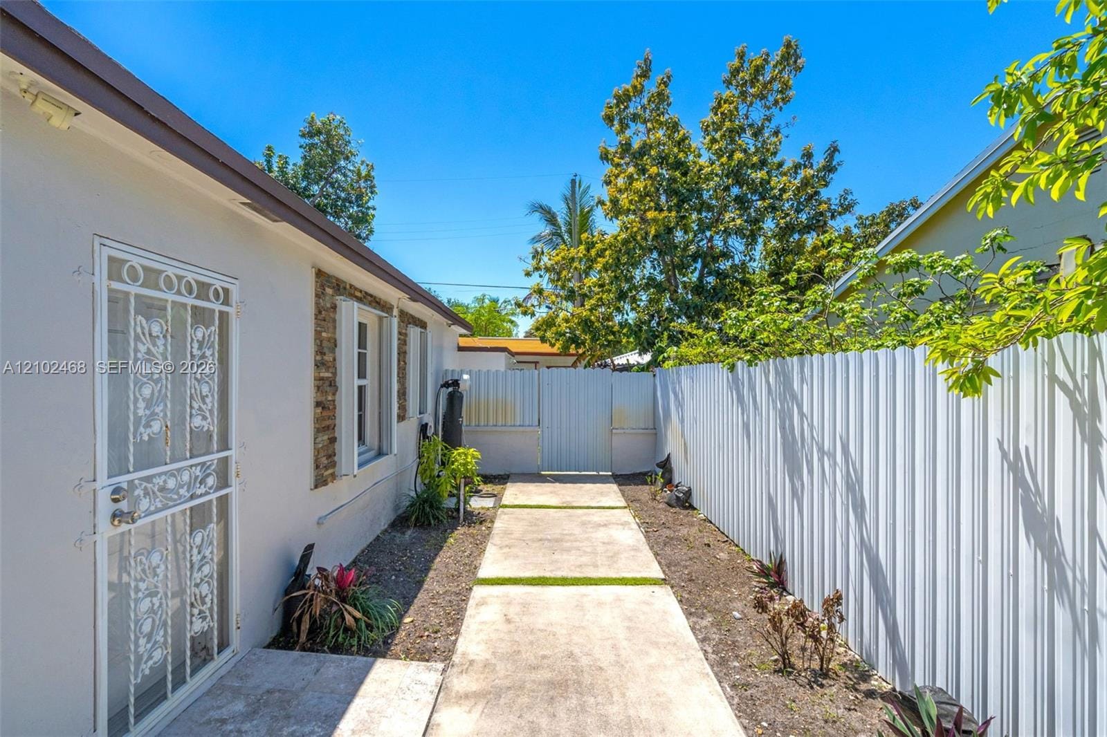 302 NW 100th Street 302, Miami, FL 33150 photo 25