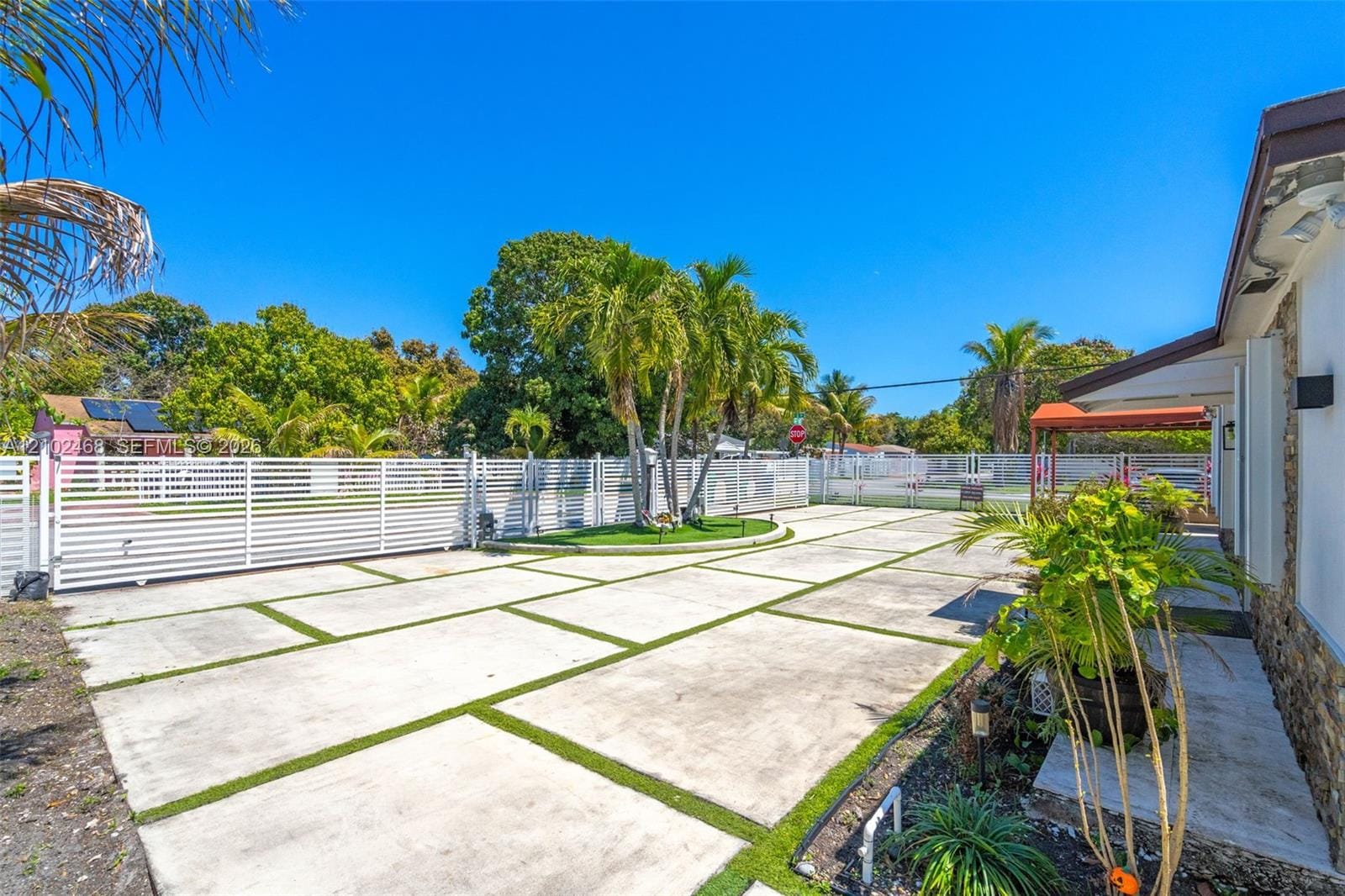 302 NW 100th Street 302, Miami, FL 33150 photo 6