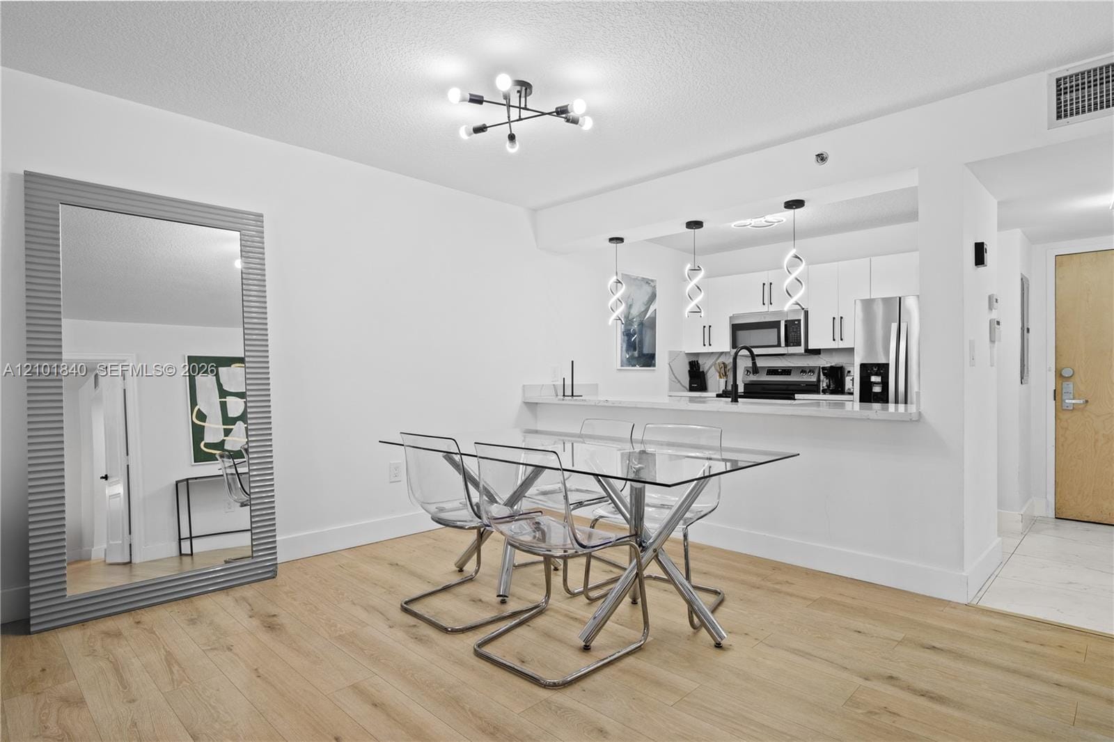 1200 Brickell Bay Drive 1907 — photo 3