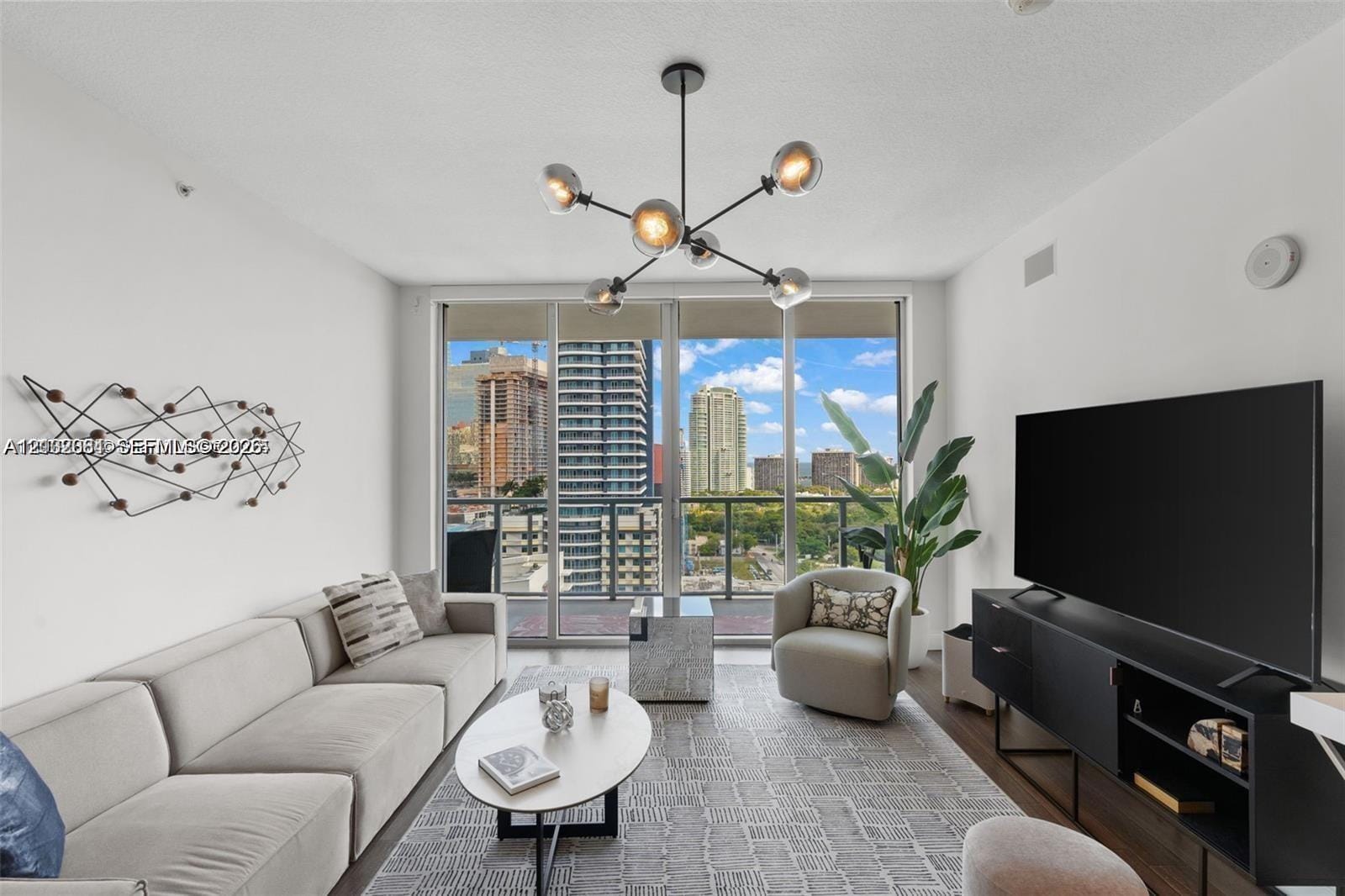79 SW 12th Street 2204-S, Miami, FL 33130 photo 2