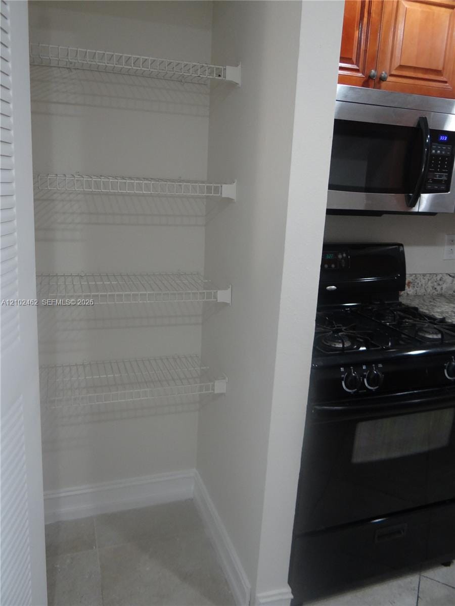 17901 NW 68th Avenue R207, Hialeah, FL 33015 photo 21