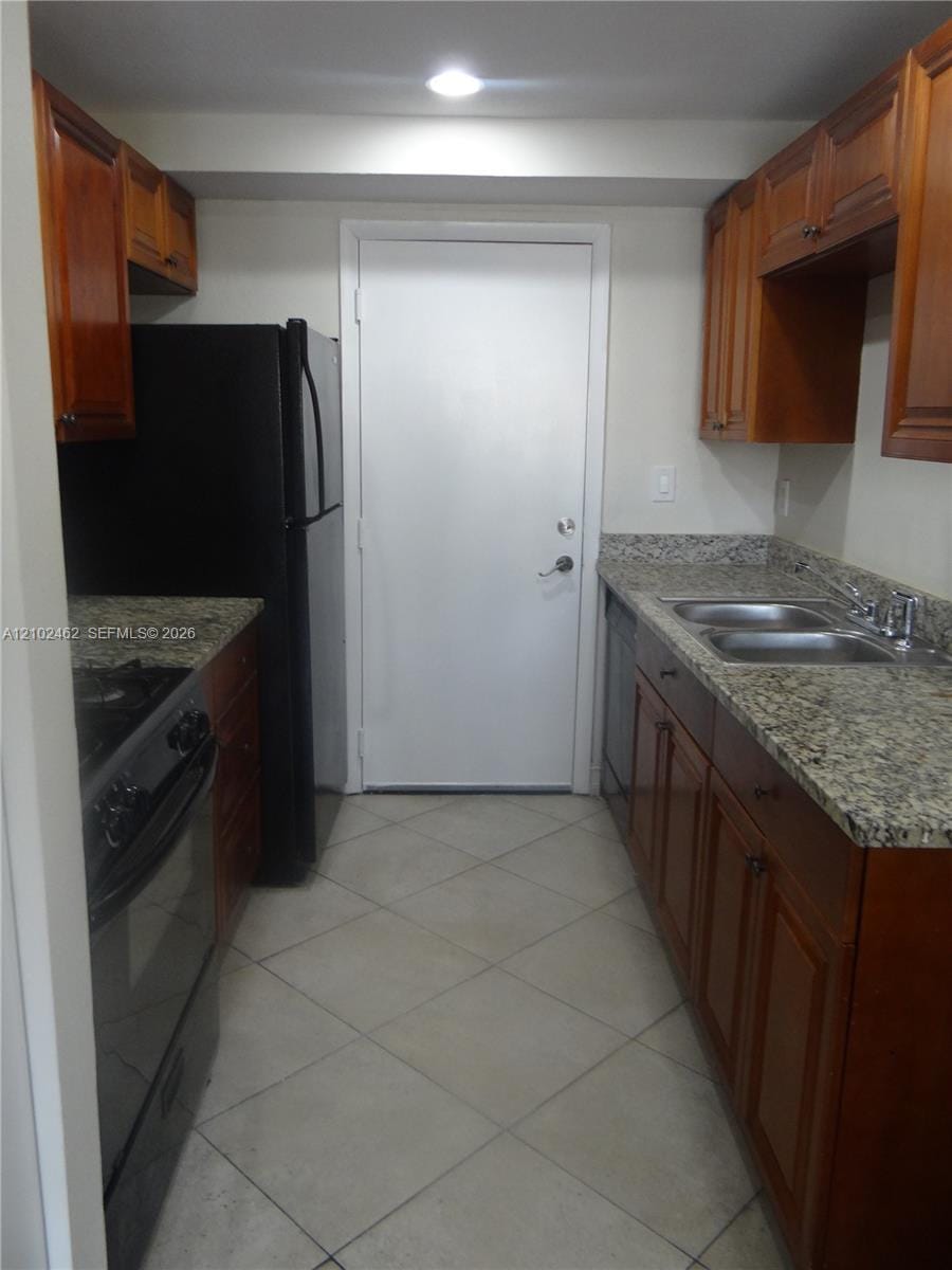 17901 NW 68th Avenue R207, Hialeah, FL 33015 photo 22