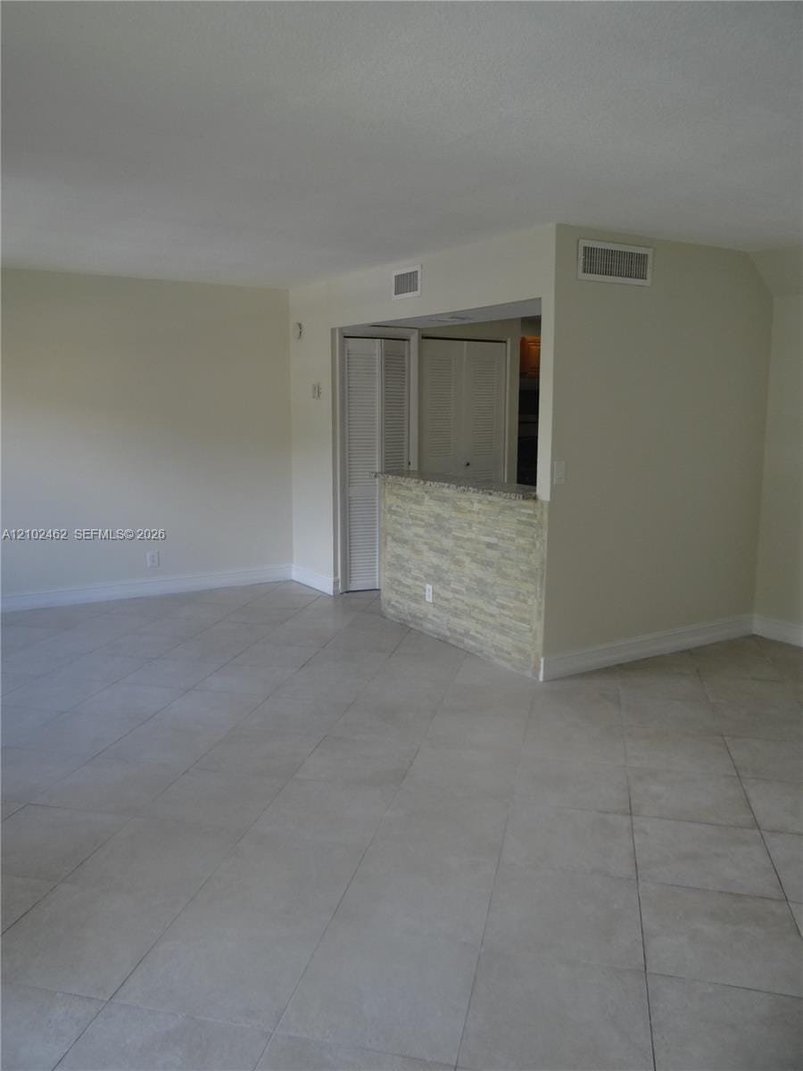 17901 NW 68th Avenue R207, Hialeah, FL 33015 photo 26