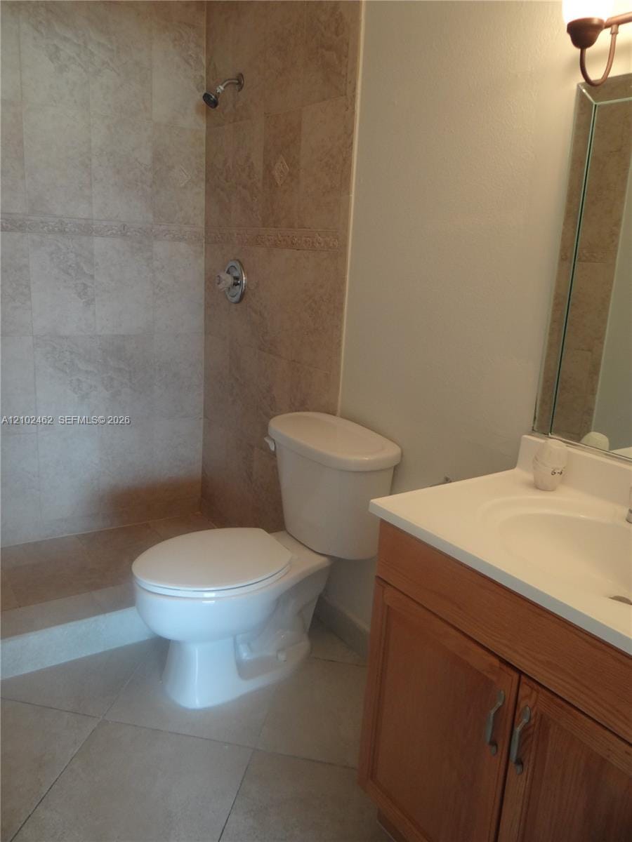 17901 NW 68th Avenue R207, Hialeah, FL 33015 photo 5