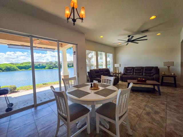 855 MARINA DEL RAY Lane 2, West Palm Beach, FL 33401