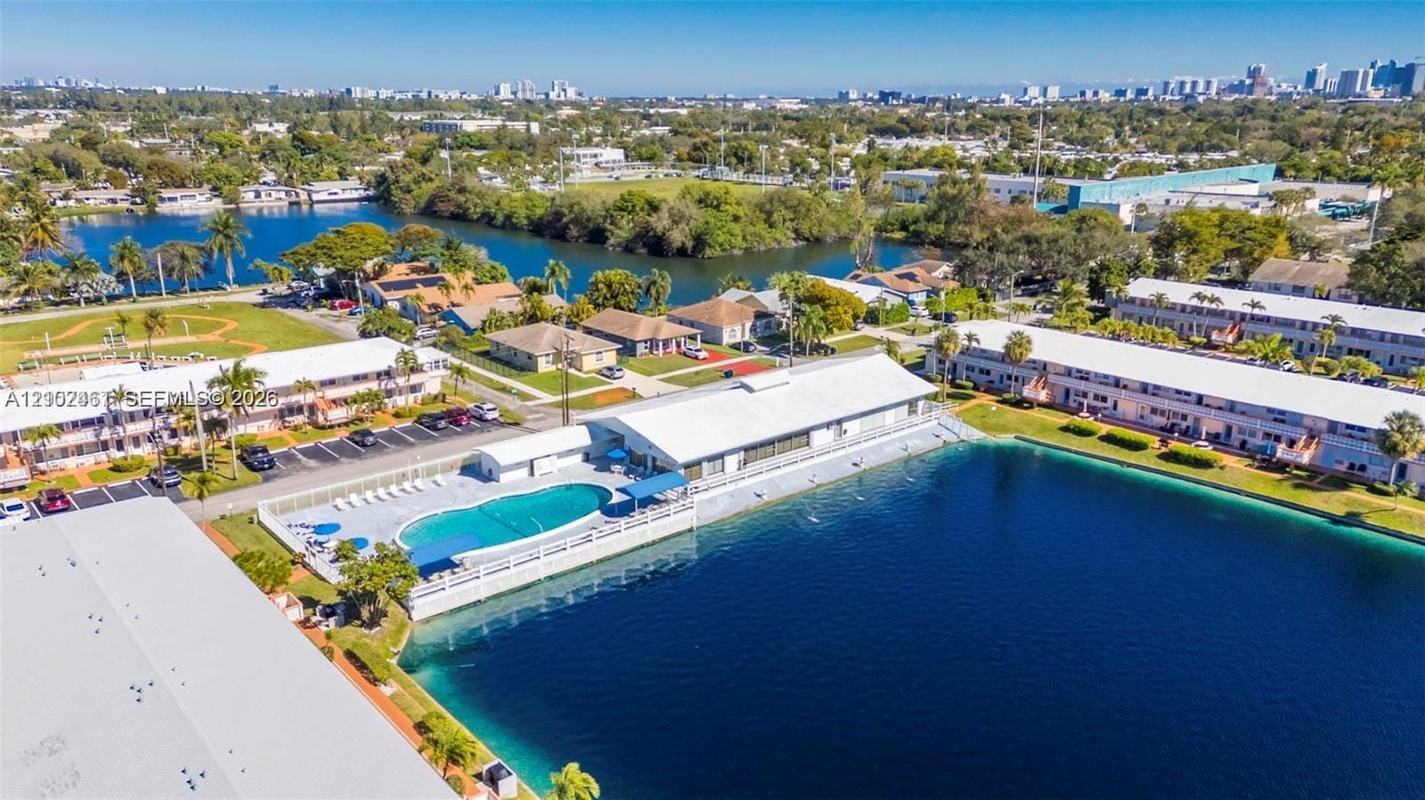 901 SW 11 Avenue 17H, Hallandale Beach, FL 33009 photo 24