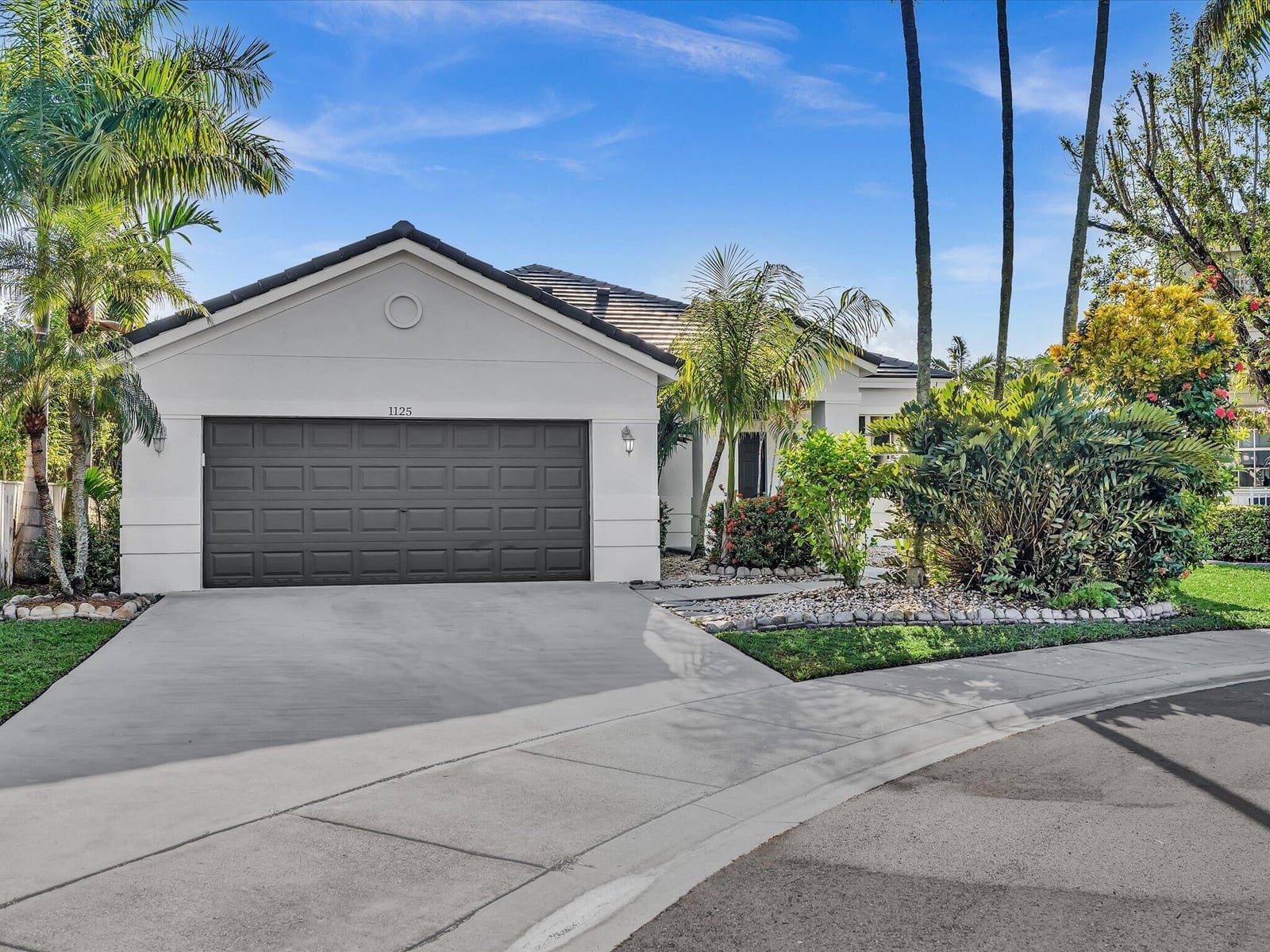 1125 Sunflower Circle, Weston, FL 33327 photo 2
