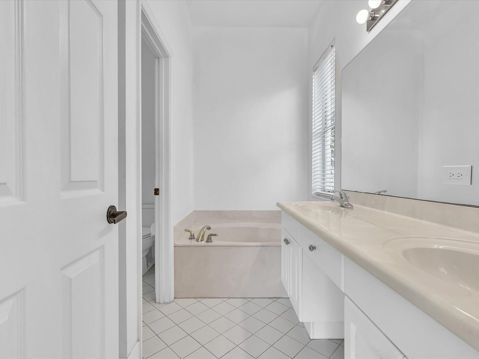 1125 Sunflower Circle, Weston, FL 33327 photo 30