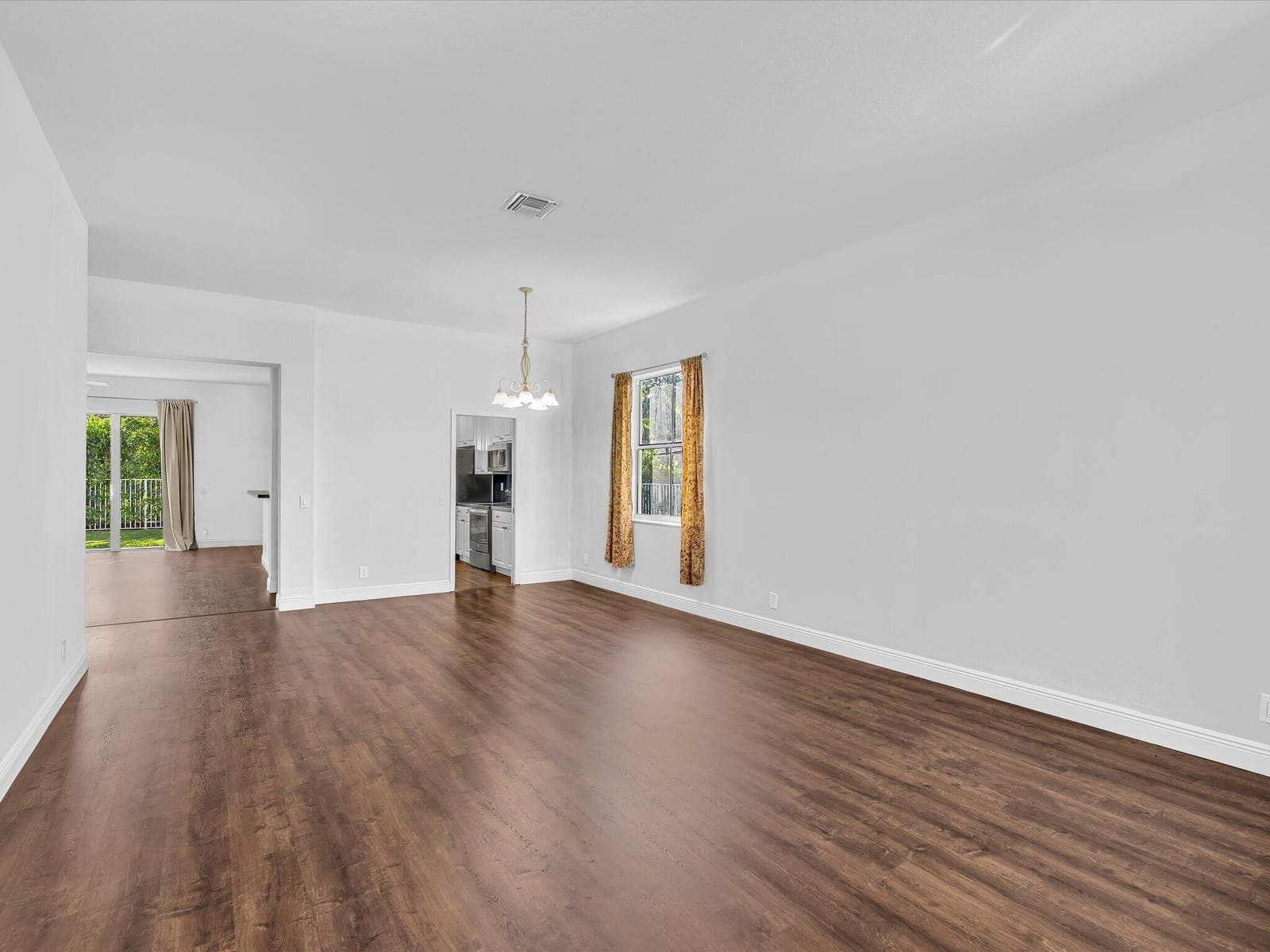 1125 Sunflower Circle, Weston, FL 33327 photo 4