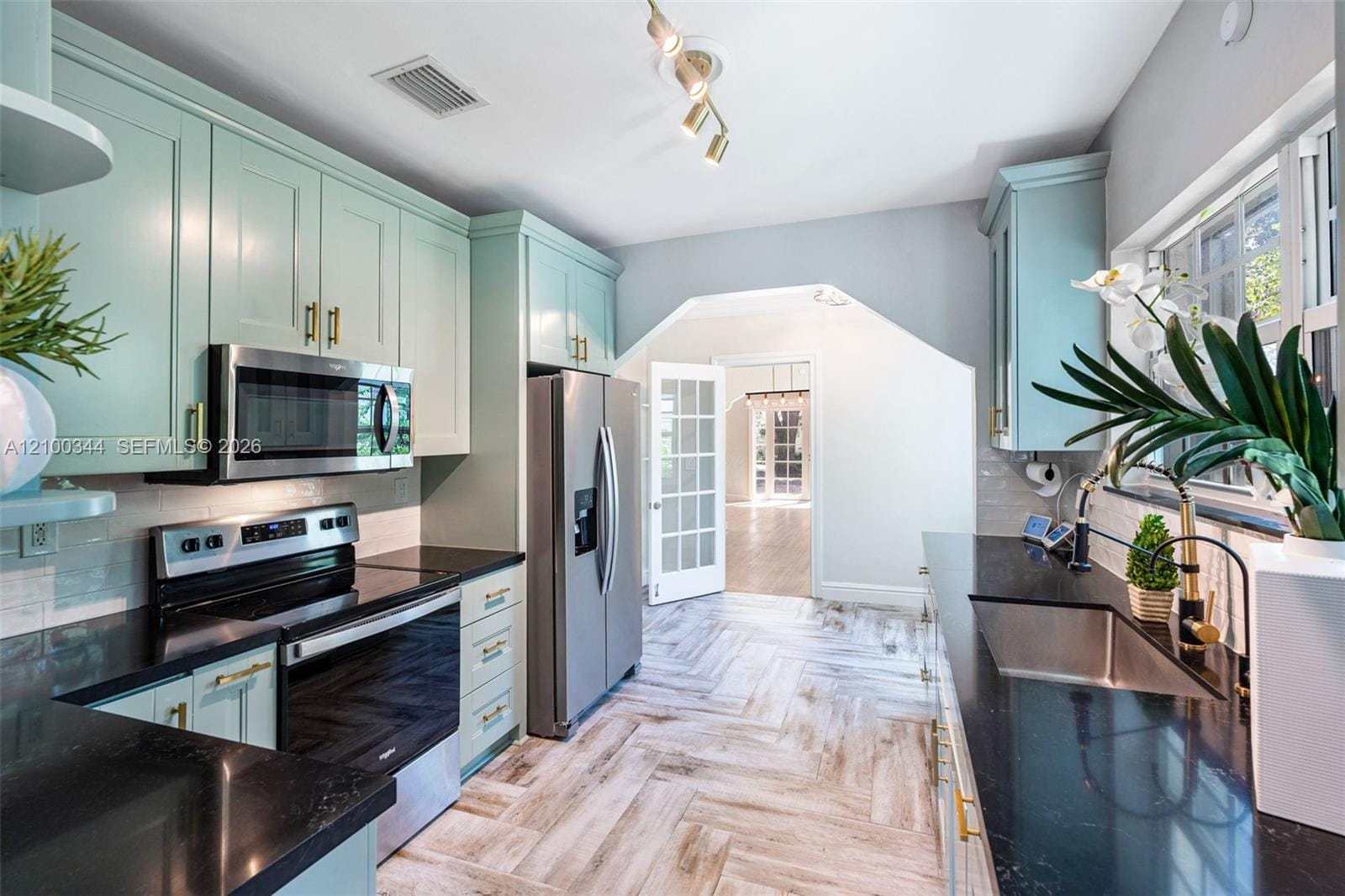 1209 La Mancha Avenue, Coral Gables, FL 33134 photo 13