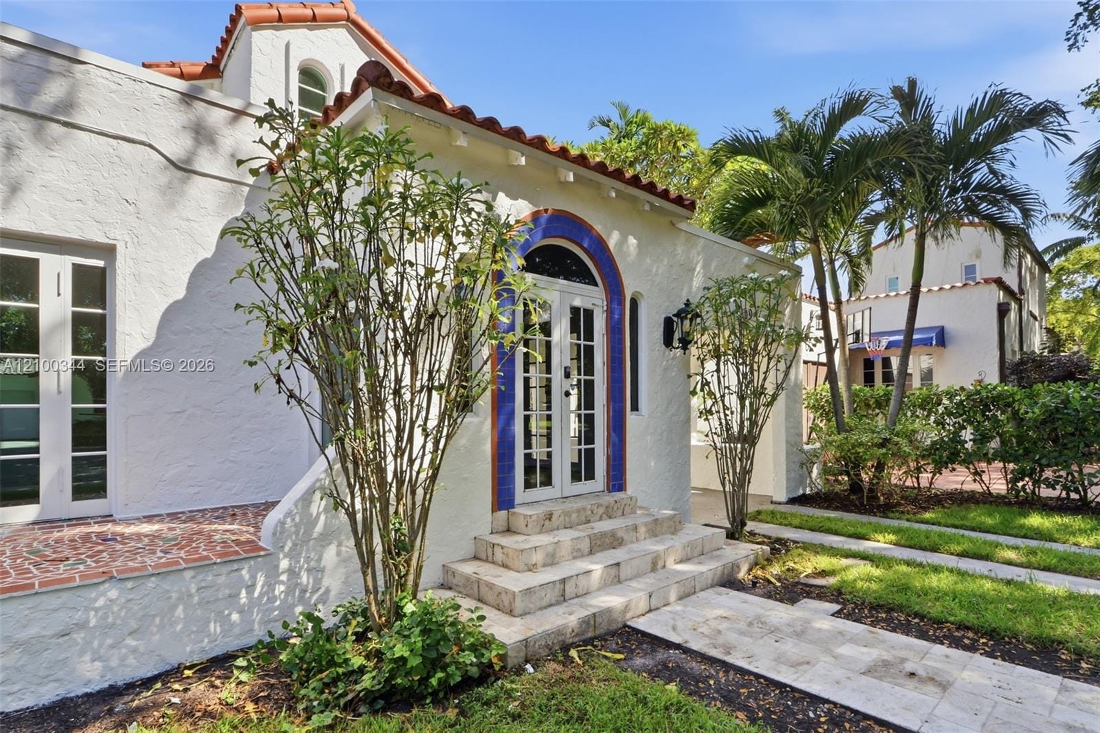 1209 La Mancha Avenue — photo 3