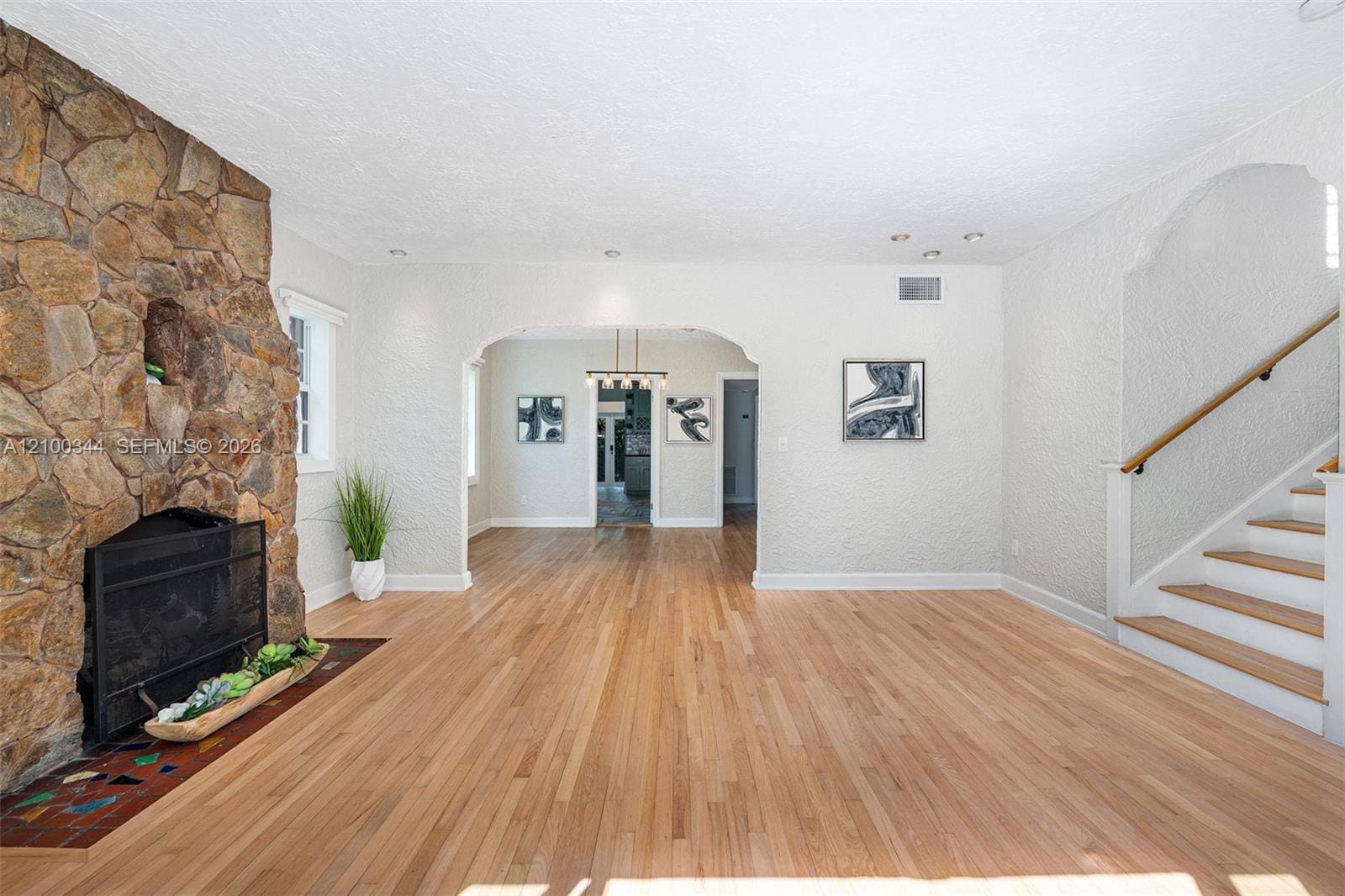 1209 La Mancha Avenue — photo 7