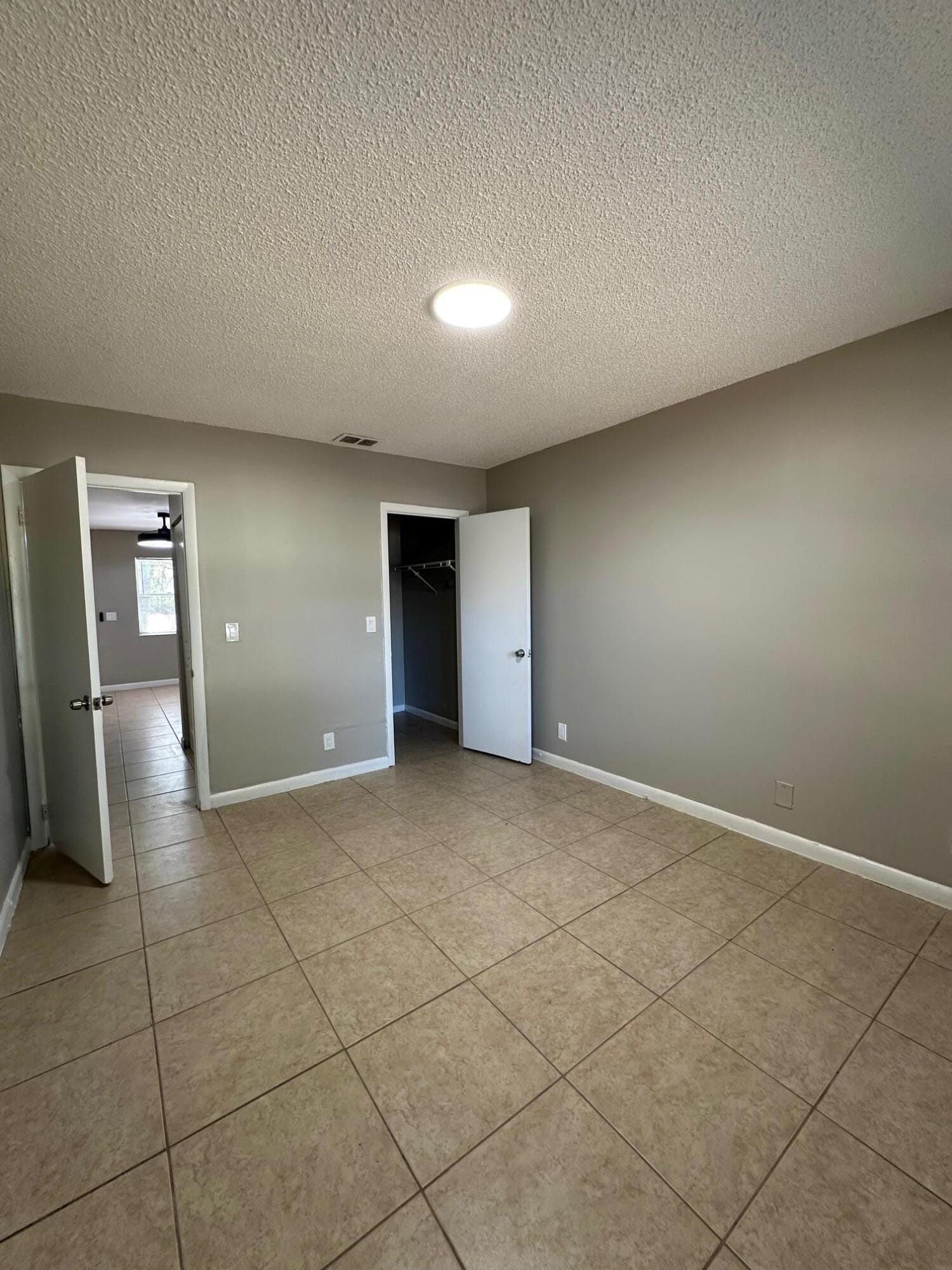 4839 Serafica Drive — photo 8