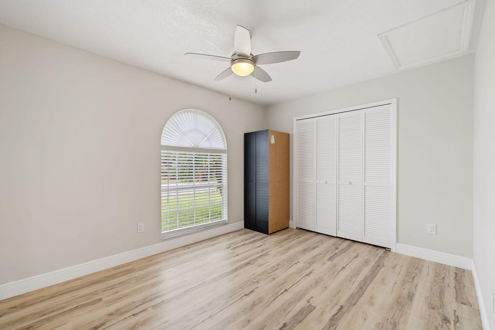 370 CAROL Drive NE, Palm Bay, FL 32907 photo 21