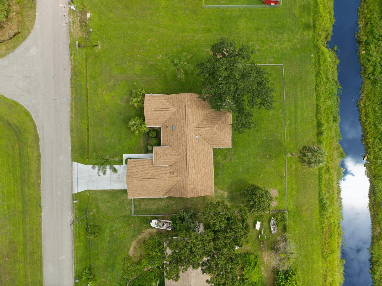 370 CAROL Drive NE, Palm Bay, FL 32907 photo 30