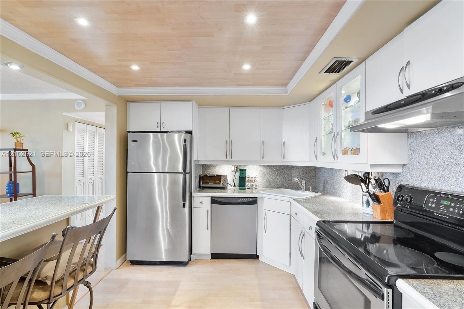 2100 Sans Souci Boulevard B111, North Miami, FL 33181 photo 13