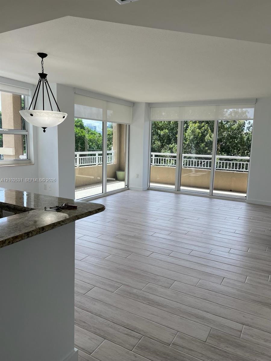 19501 W Country Club Drive 308, Aventura, FL 33180 photo 14