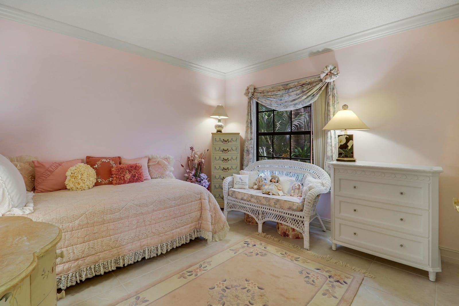 7828 LA MIRADA Drive — photo 10