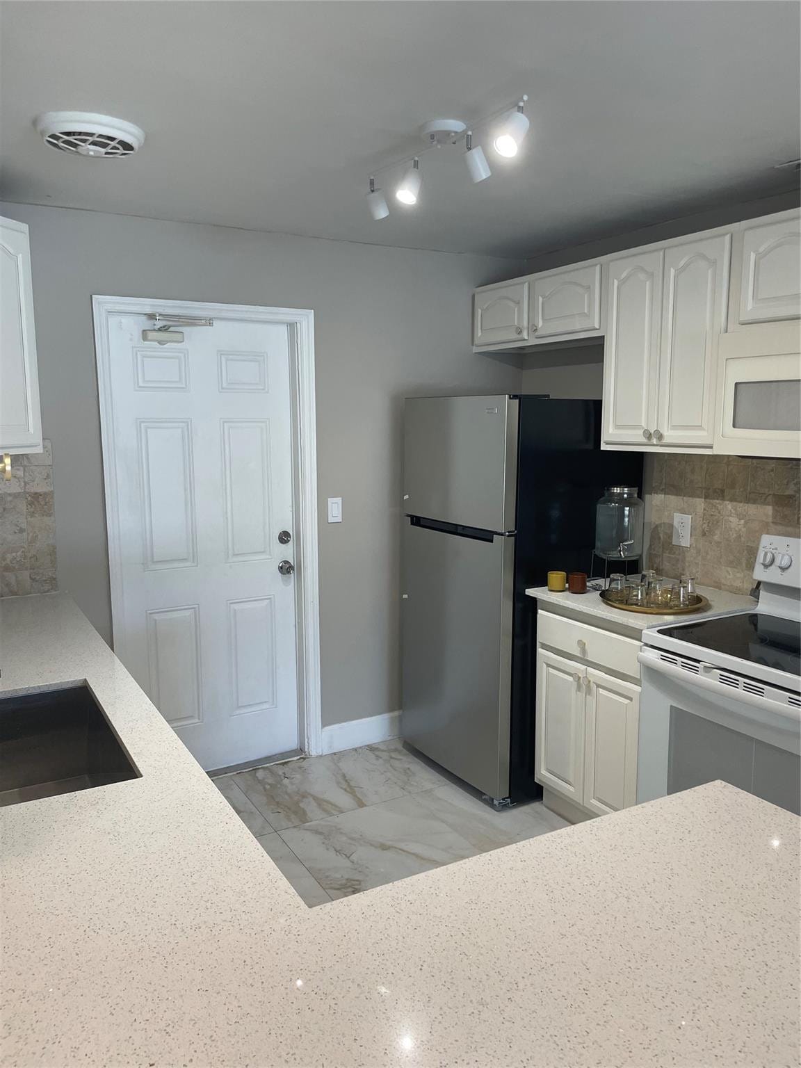 1010 NE 24TH Street — photo 9